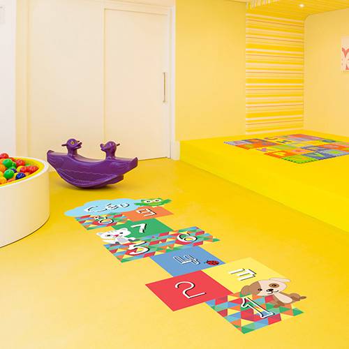 Tamanhos, Medidas e Dimensões do produto Adesivo Decorativo Infantil Stixx Amarelinha Colorida (67,5x190cm)