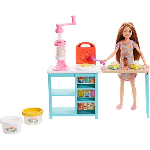 Tamanhos, Medidas e Dimensões do produto Boneca Barbie Stacie Estação de Doces FRH74 - Mattel