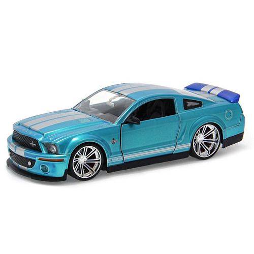 Tamanhos, Medidas e Dimensões do produto Ford Shelby Gt-500kr 2008 Jada Toys 1:24 Azul