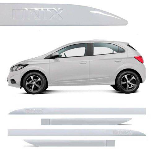 Tamanhos, Medidas e Dimensões do produto Friso Lateral Chevrolet Onix Branco Summit Escrita Baixo Relevo