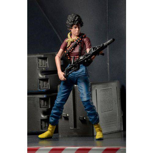 Tamanhos, Medidas e Dimensões do produto L.T. Ellen Ripley - Space Marine (Kenner Tribute) Aliens Neca