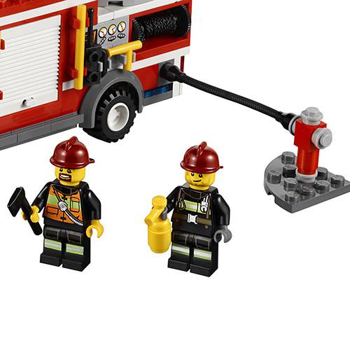 Tamanhos, Medidas e Dimensões do produto Lego City - Caminhão de Combate ao Fogo 60002