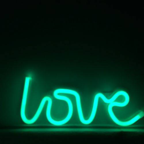 Tamanhos, Medidas e Dimensões do produto Love de Neon Verde Pilha